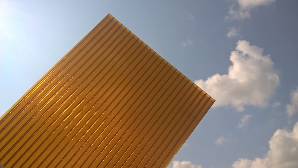 Сотовый поликарбонат премиум ROYALPLAST 8 мм янтарь,12 м
